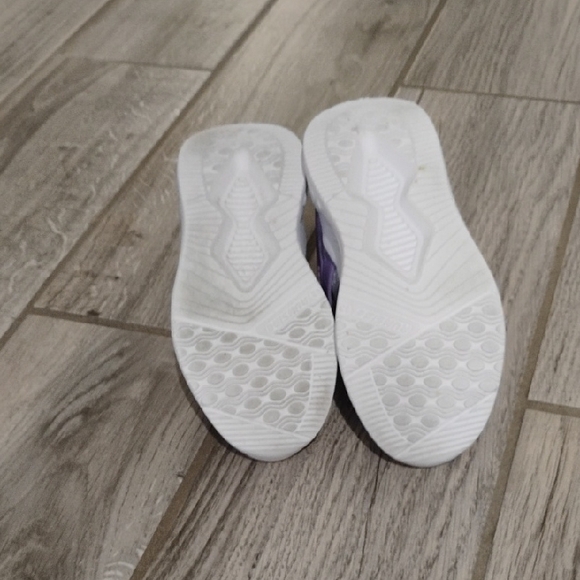 Kids Pastel Sneakers - Picture 5 of 6